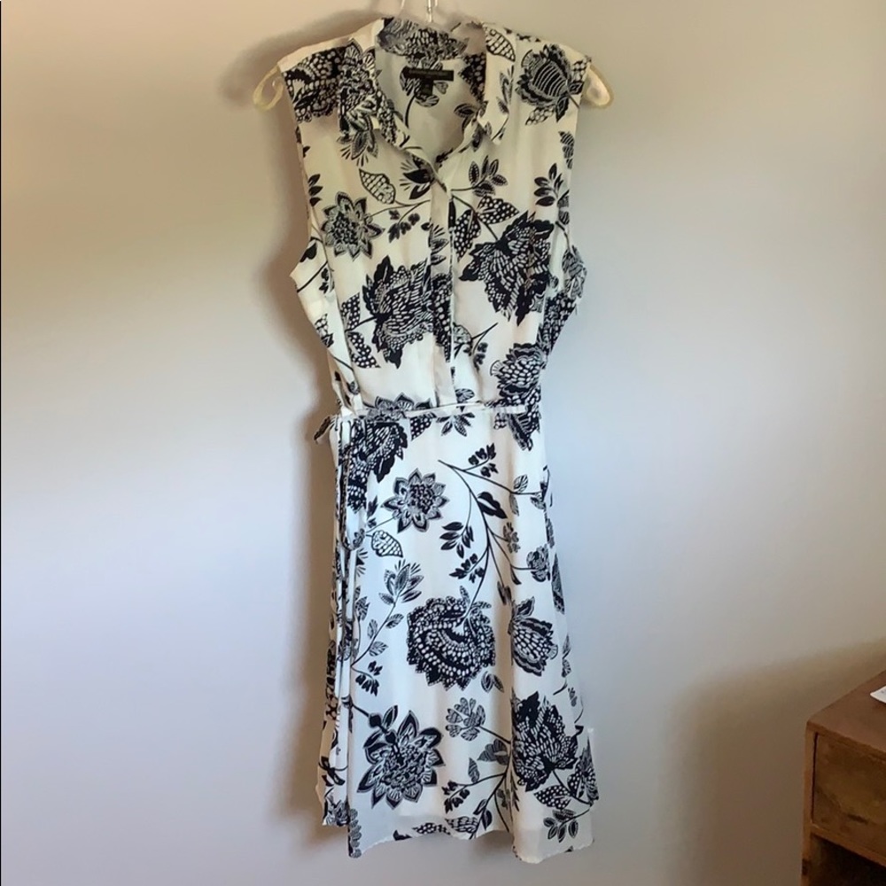 Banana Republic belted floral midi dress